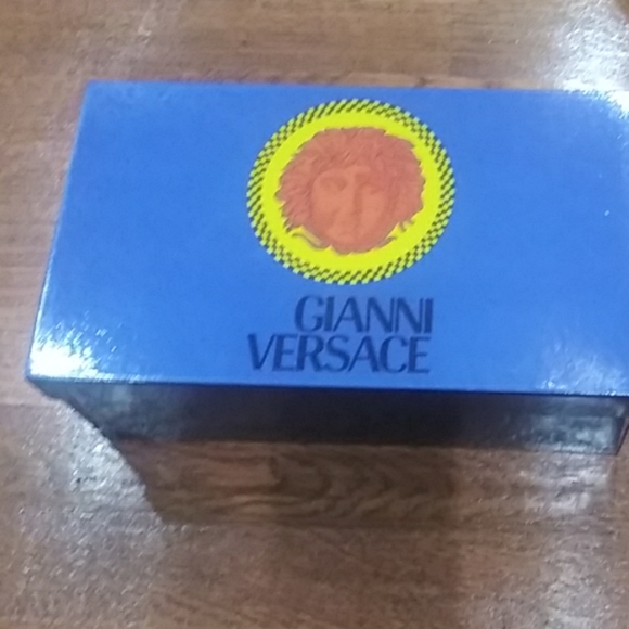 Gianni Versace runway medusa embossed shoes - Picture 6 of 6